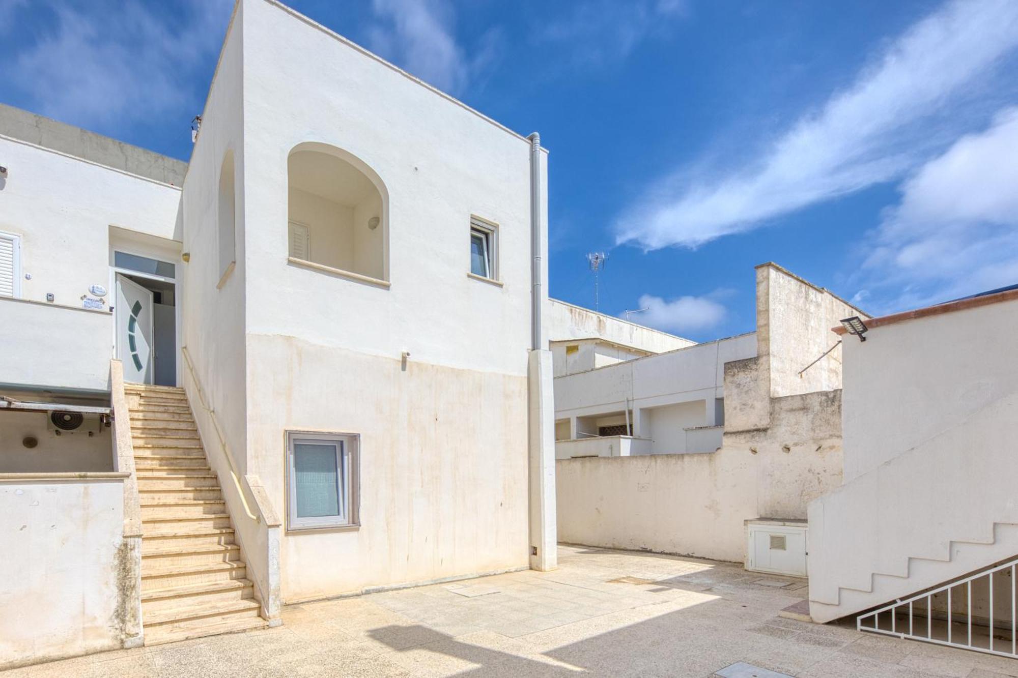 B&B IL Comandante Torre San Giovanni Ugento Bagian luar foto