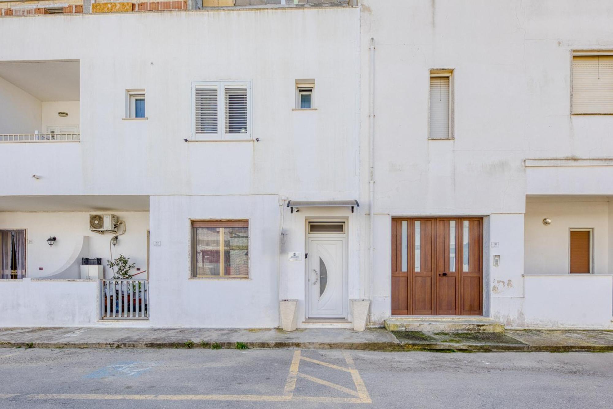 B&B IL Comandante Torre San Giovanni Ugento Bagian luar foto